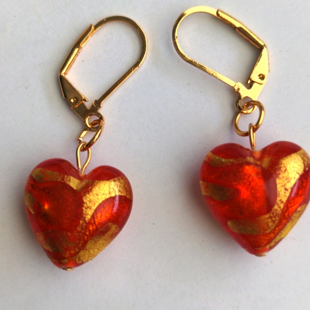 New Murano Heart-Shaped Gold & Red Earrings. Drop, Dangle. 1 1/2"  Gold Plated - Picture 2 of 5